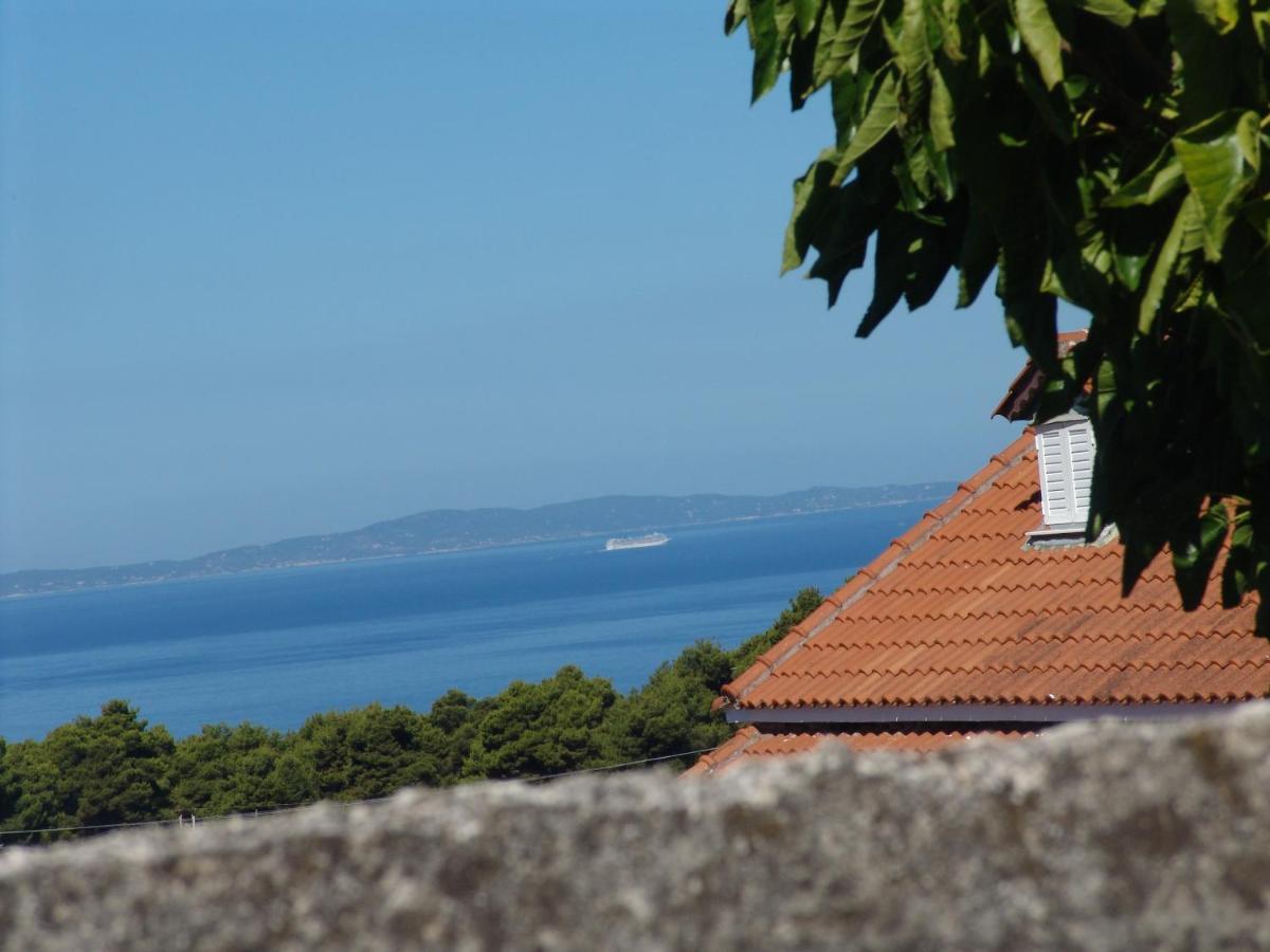 Villa Nefeli Loútsa Dış mekan fotoğraf