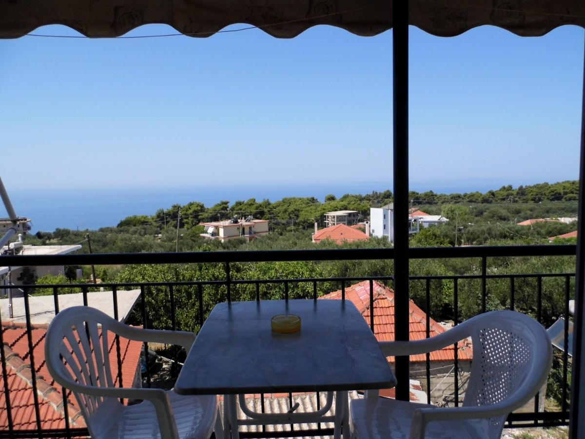 Villa Nefeli Loútsa Dış mekan fotoğraf